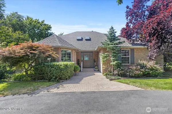 621 Friedline Drive, Yakima, WA 98908