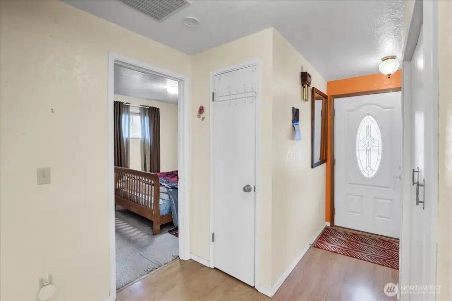 13327 Beverly Park Road, Lynnwood, WA 98087 - Image #3