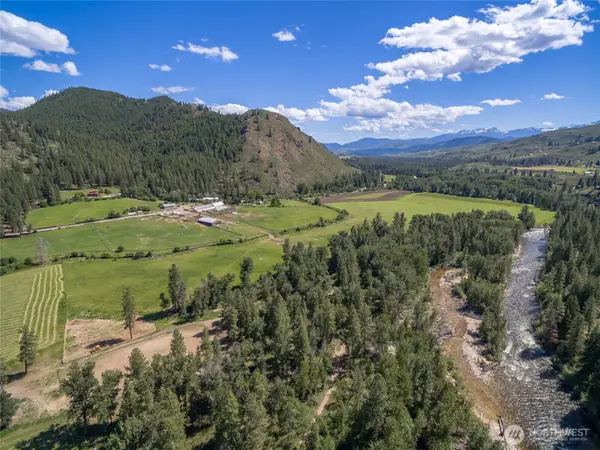 579 Eastside Chewuch Road, Winthrop, WA 98862