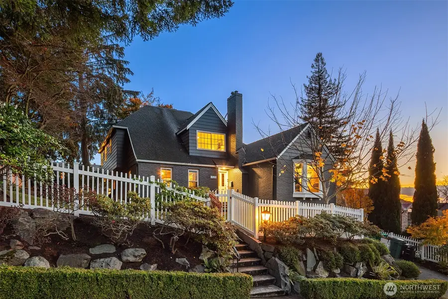 4525 NE 41st Street, Seattle, WA 98105 - Image #3