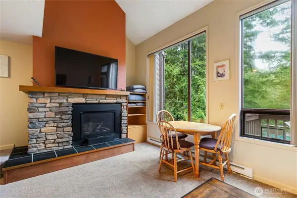 10500 Mt Baker Hwy #122, Deming, WA 98244