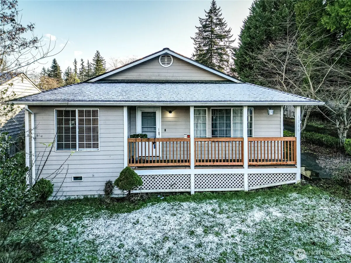 1716 Scenic Drive, Everett, WA 98203 - Image #1