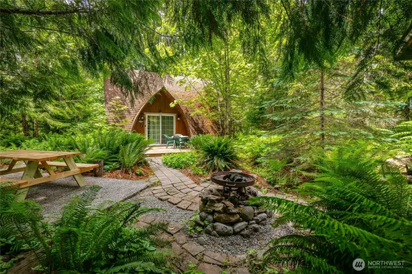 14001 Welcome Road, Glacier, WA 98244