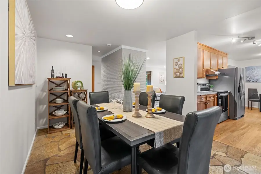 20614 4th Avenue Sw, Normandy Park, WA 98166 - Image #3