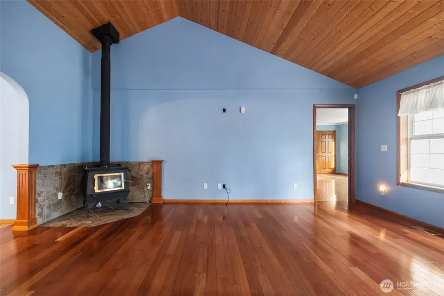 15057 Stevens Road Se, Olalla, WA 98359 - Image #3