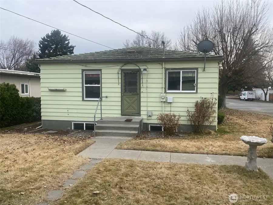 224 W Apple Street, Omak, WA 98841 - Image #2