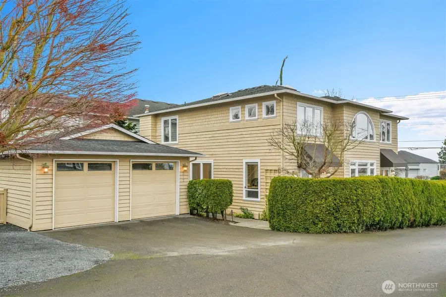 217 9th Avenue S, Edmonds, WA 98020 - Image #2