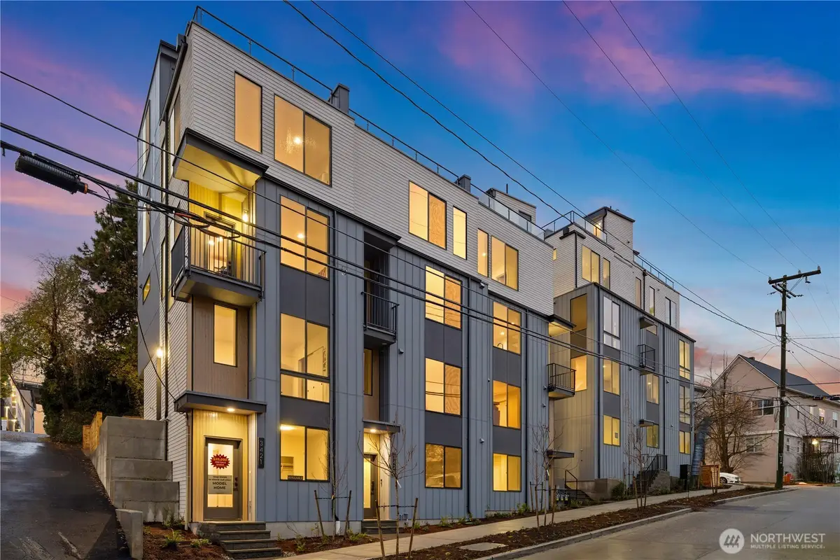 3425 Albion Place N, Seattle, WA 98103 - Image #1