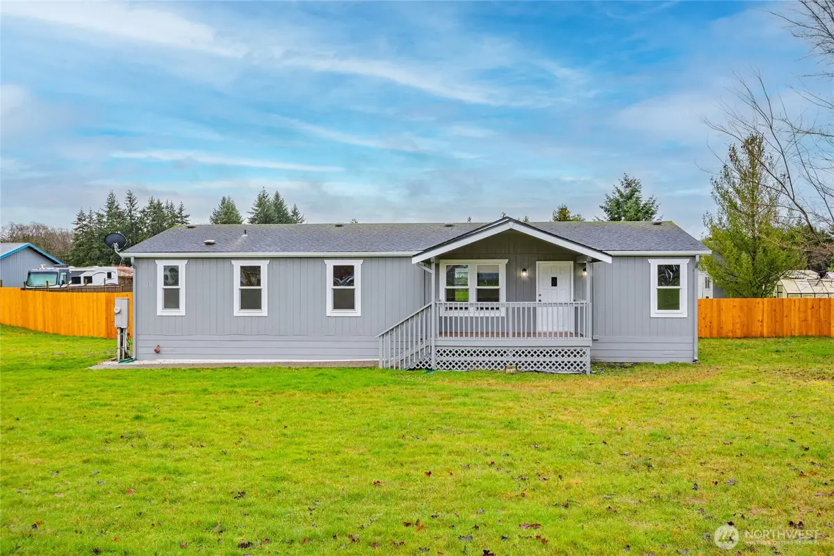 18231 Doris Lane Sw, Rochester, WA 98579 - Image #1