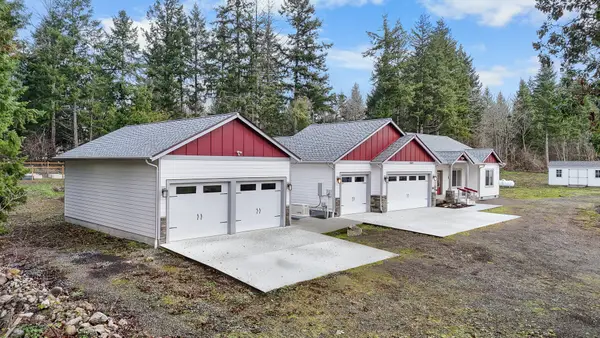 15840 Lawrence Lake Road Se, Yelm, WA 98597