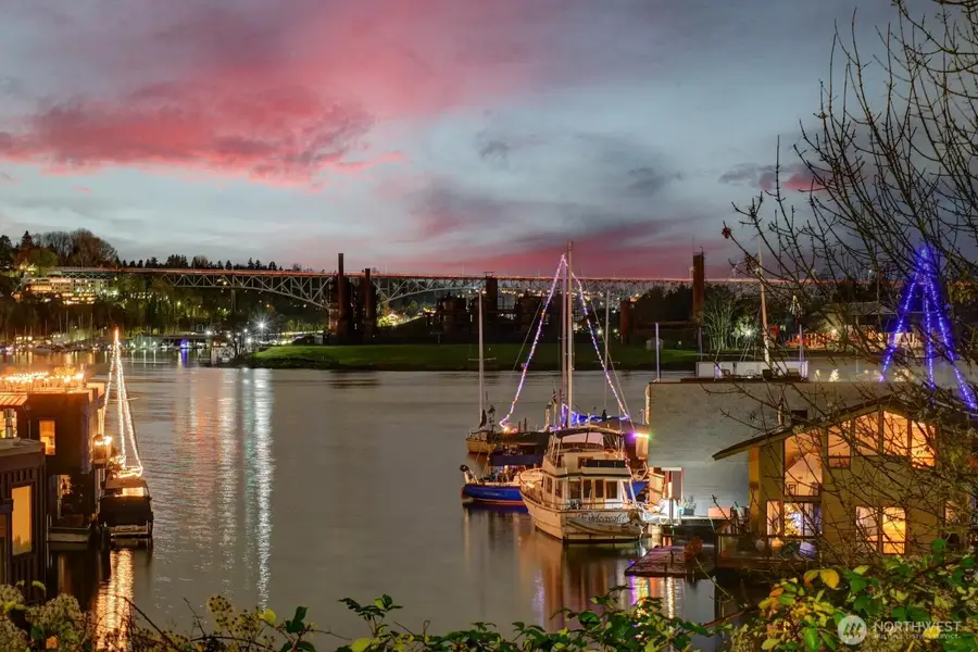 121 E Edgar Street, Seattle, WA 98102 - Image #3