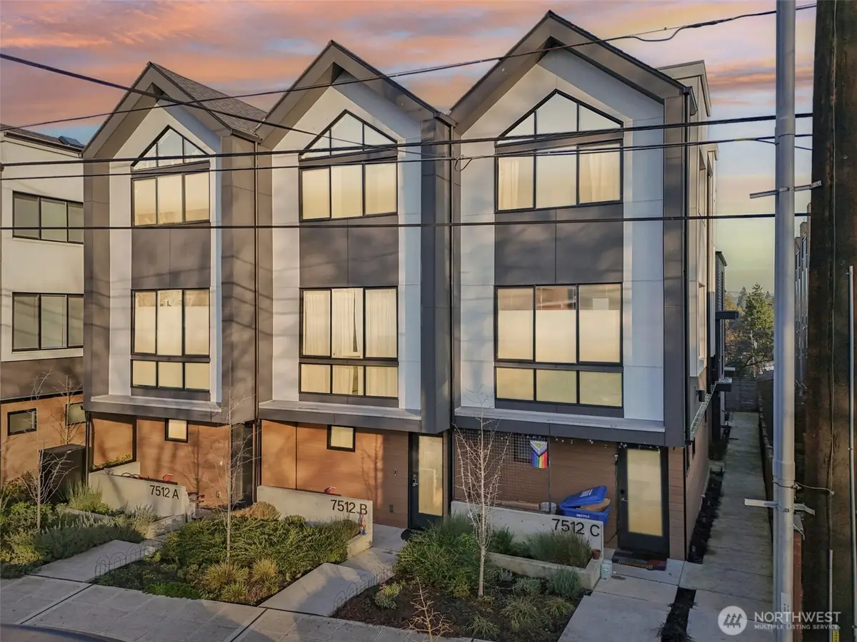 7514 43rd Avenue S #B, Seattle, WA 98118 - Image #1