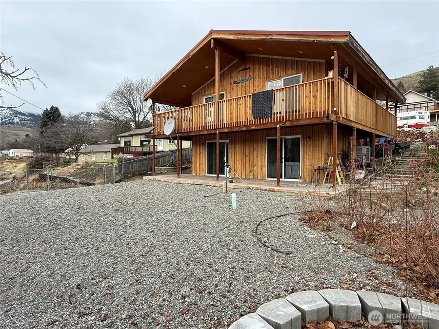 505 Beach Street, Pateros, WA 98846 - Image #2
