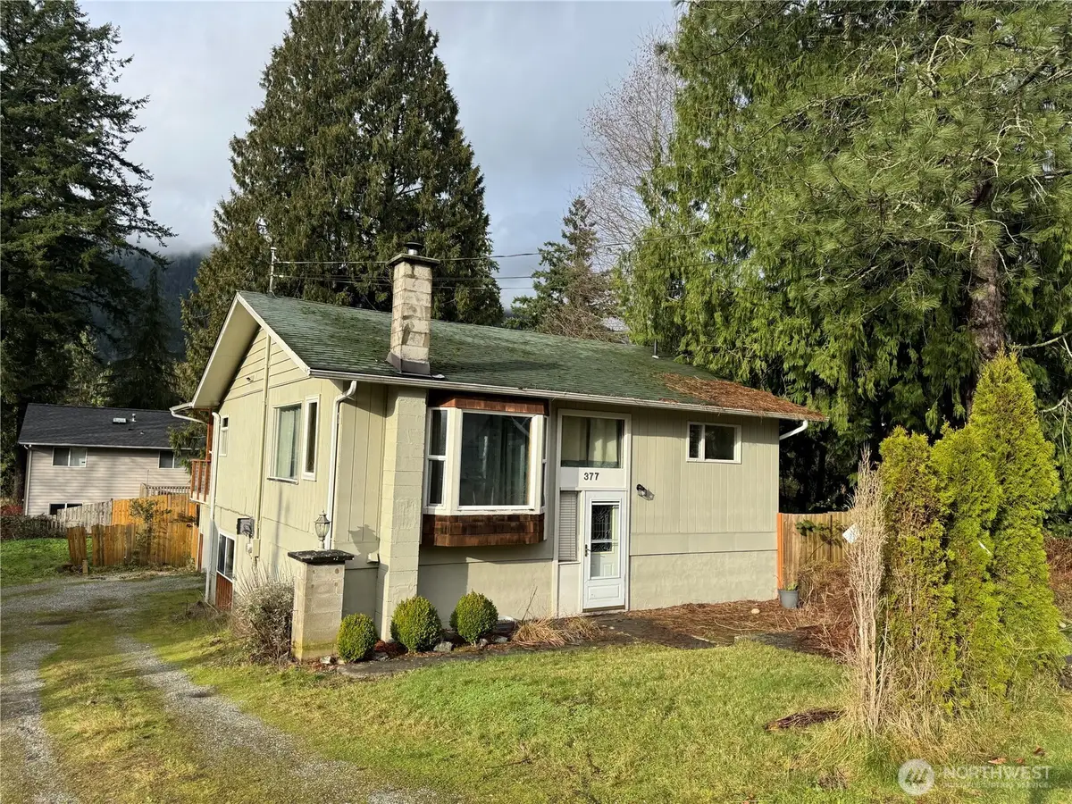 377 Lakeside Drive, Sedro Woolley, WA 98284 - Image #1