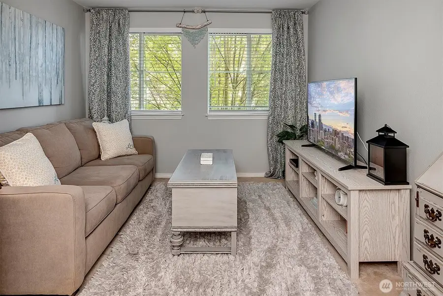 300 10th Avenue #B205, Seattle, WA 98122 - Image #2