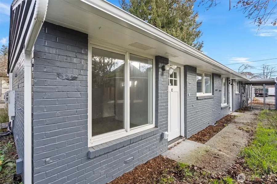 15124 Washington Avenue Sw, Lakewood, WA 98498 - Image #2