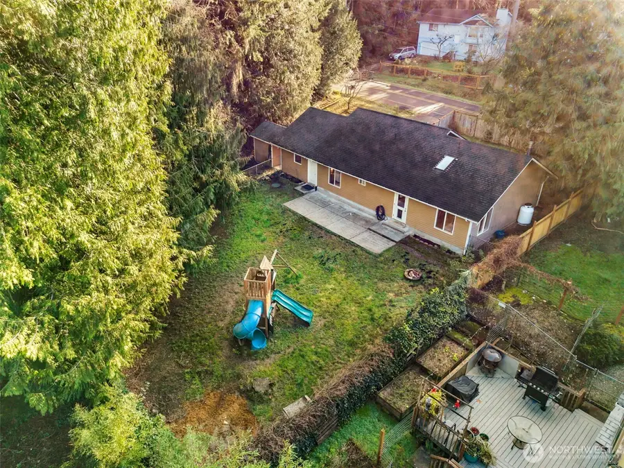 21930 Orca Drive Ne, Poulsbo, WA 98370 - Image #3