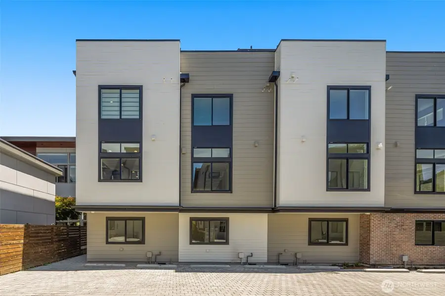 8337 12th Avenue Nw, Seattle, WA 98117 - Image #2