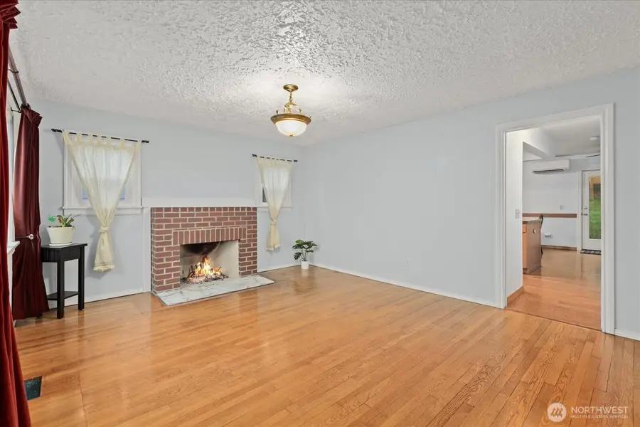 6302 Fleming Street, Everett, WA 98203 - Image #2