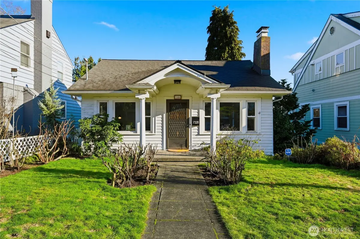 7328 19th Avenue Ne, Seattle, WA 98115 - Image #1