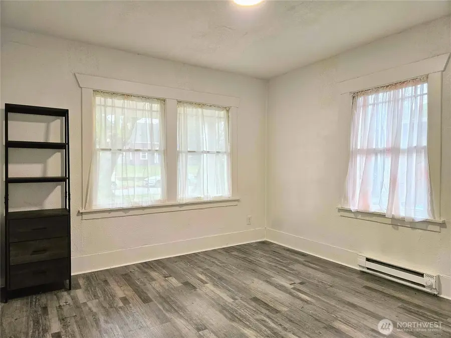 5033 S J Street, Tacoma, WA 98408 - Image #3