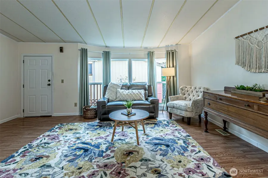 9818 Asotin Street S, Tacoma, WA 98444 - Image #3