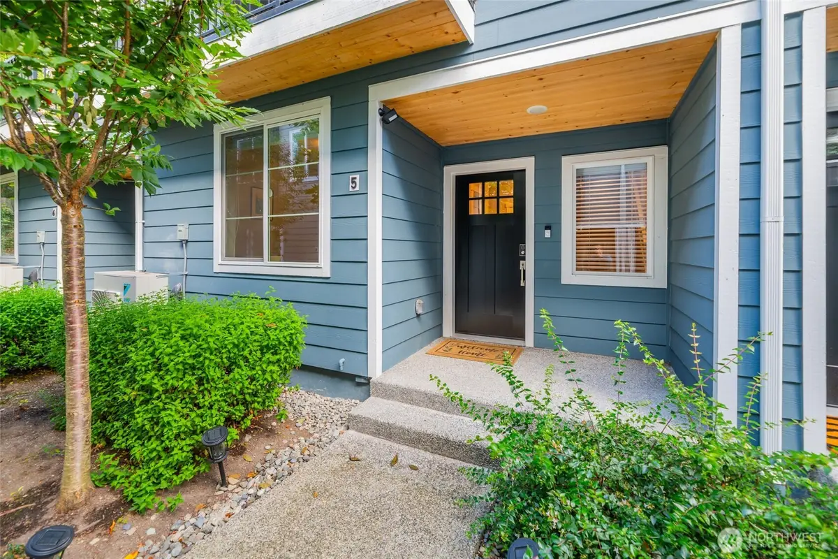 6633 NE 188th Court #5, Kenmore, WA 98028 - Image #1