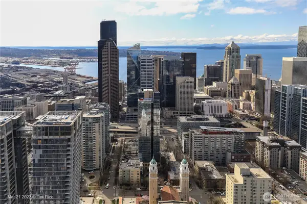 800 Columbia Street #2307, Seattle, WA 98104