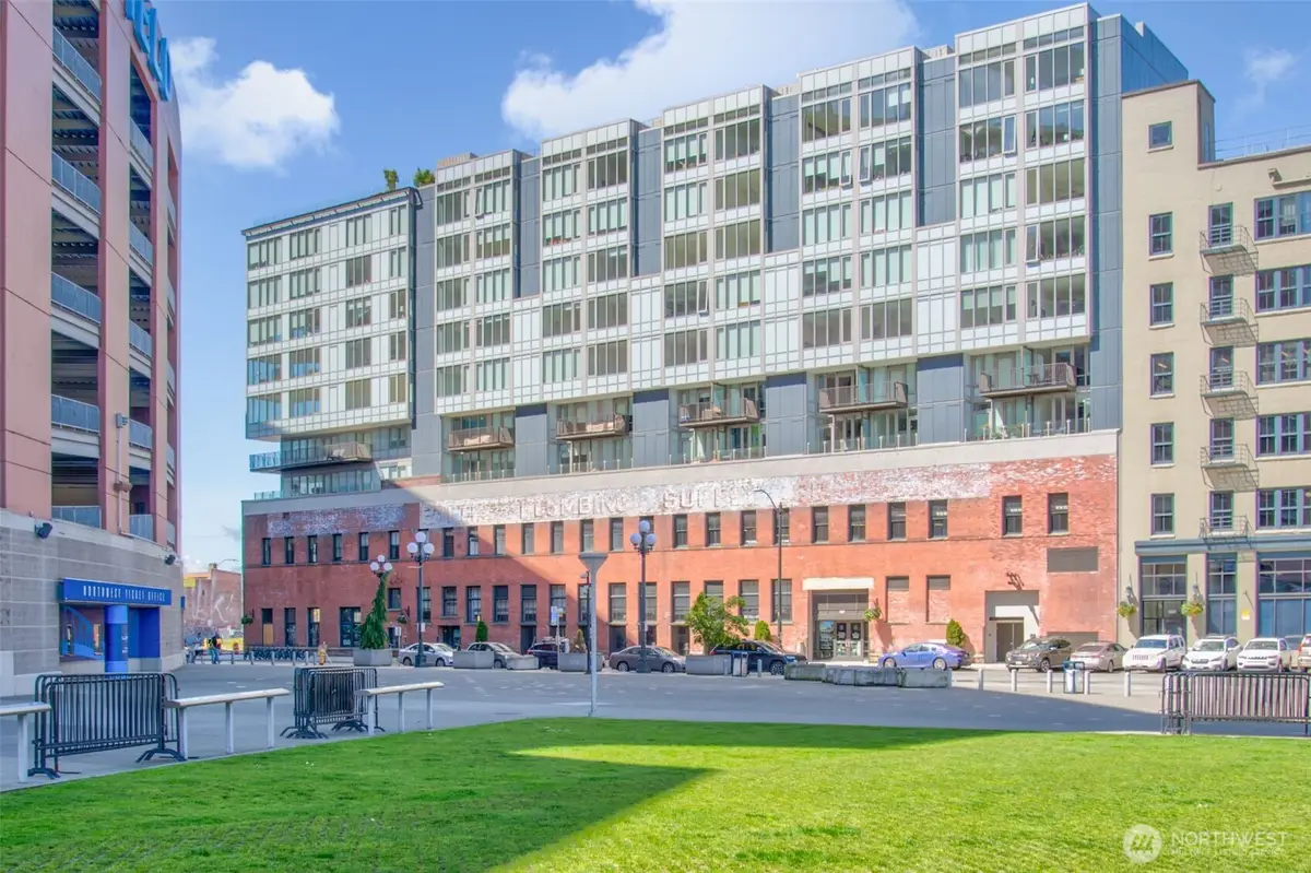 590 1st Avenue S #713, Seattle, WA 98104 - Image #1