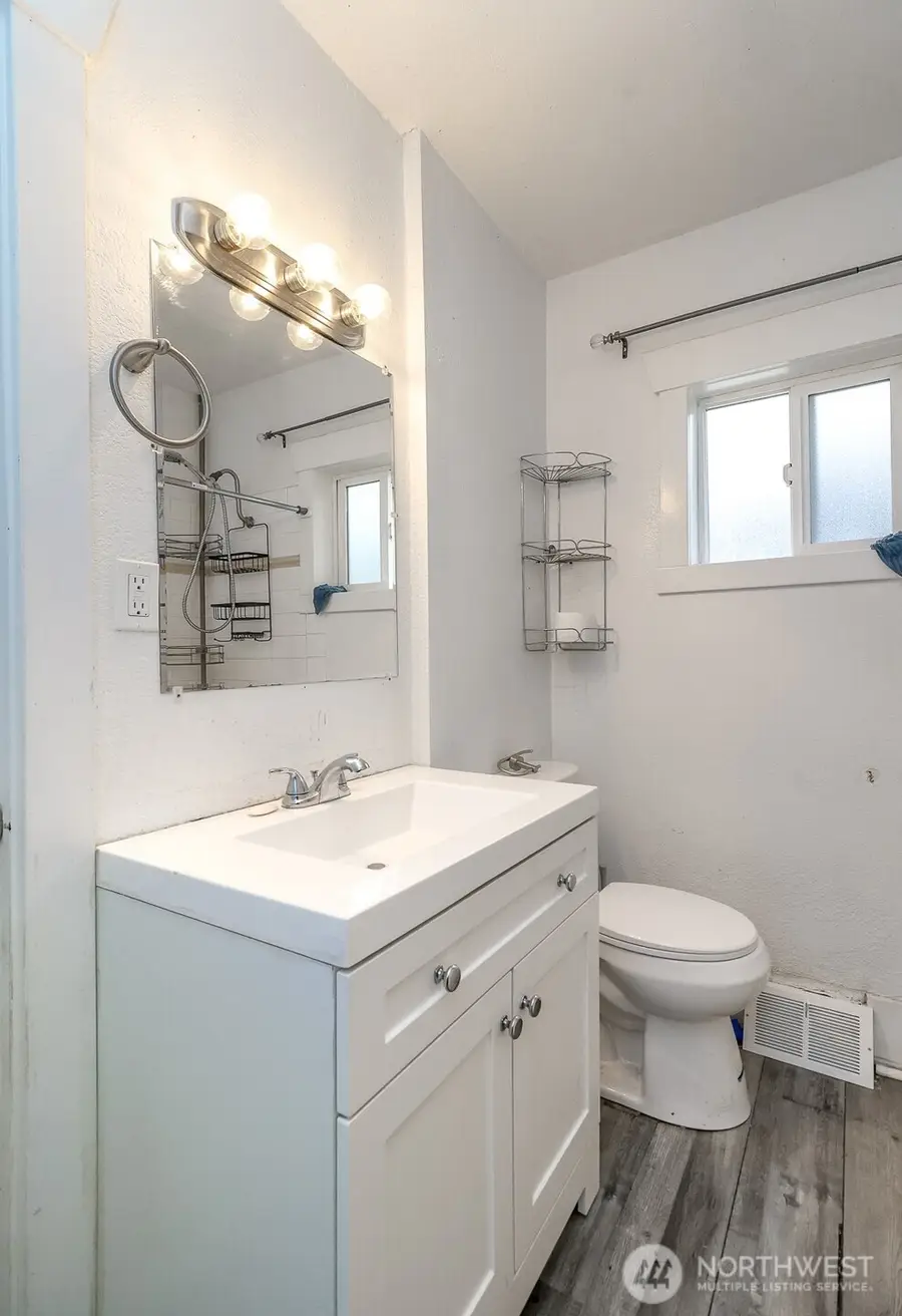 1412 S 38th Street, Tacoma, WA 98418 - Image #3