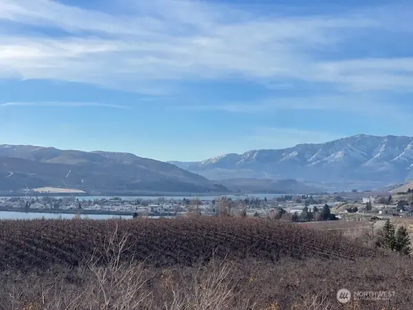 16 Columbia View Drive #4, Brewster, WA 98812