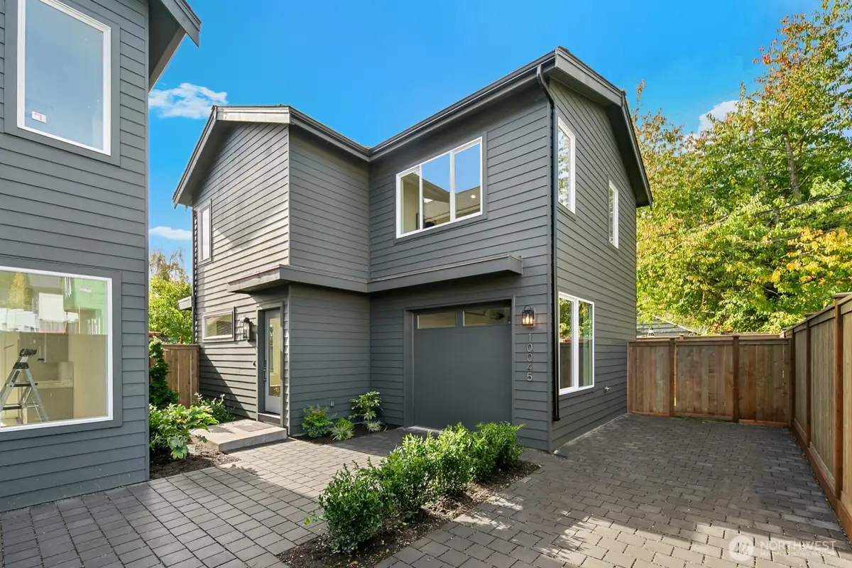 10045 8th Avenue Nw, Seattle, WA 98177 - Image #1