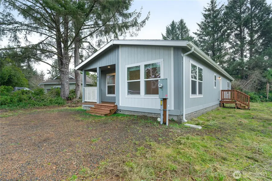 161 Polaris Boulevard Sw, Ocean Shores, WA 98569 - Image #2