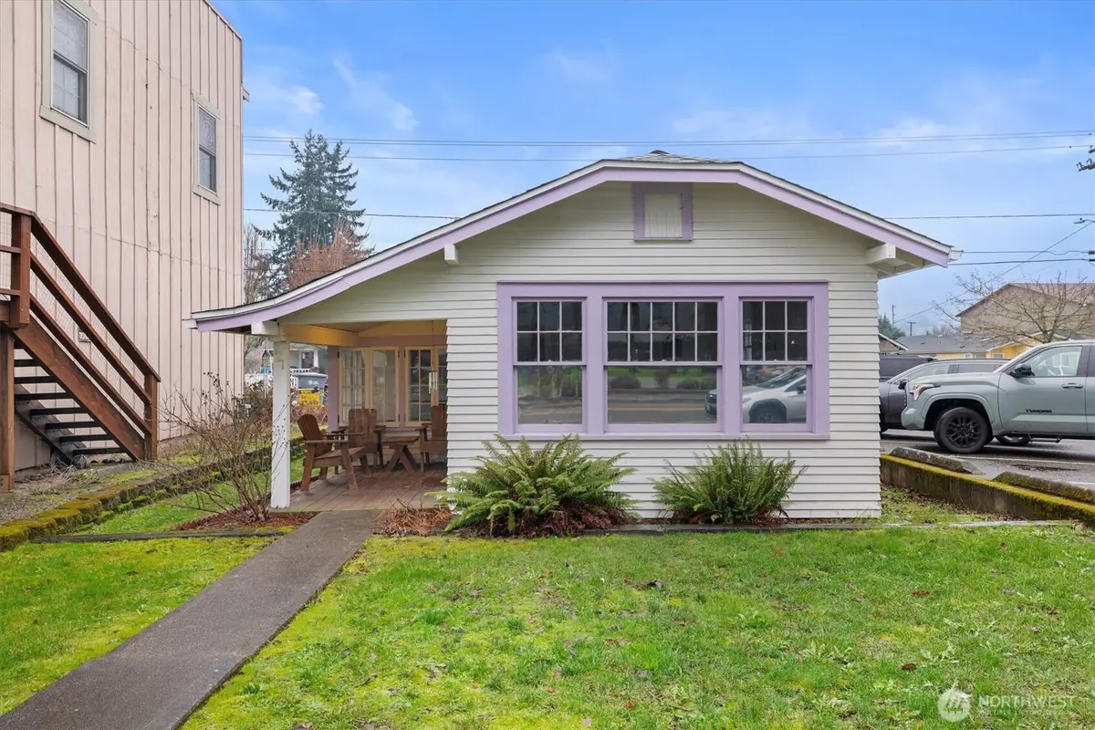 121 Van Scoyoc Avenue Sw, Orting, WA 98360 - Image #1