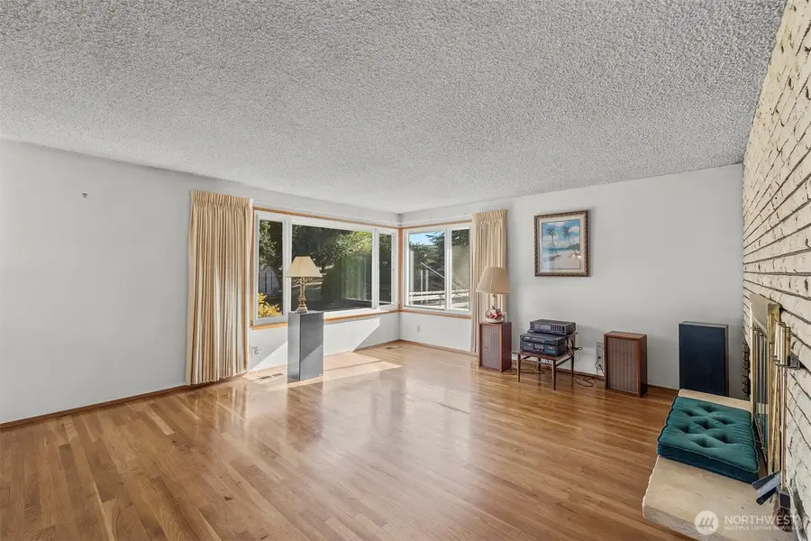 1027 S 112th Street, Seattle, WA 98168 - Image #3