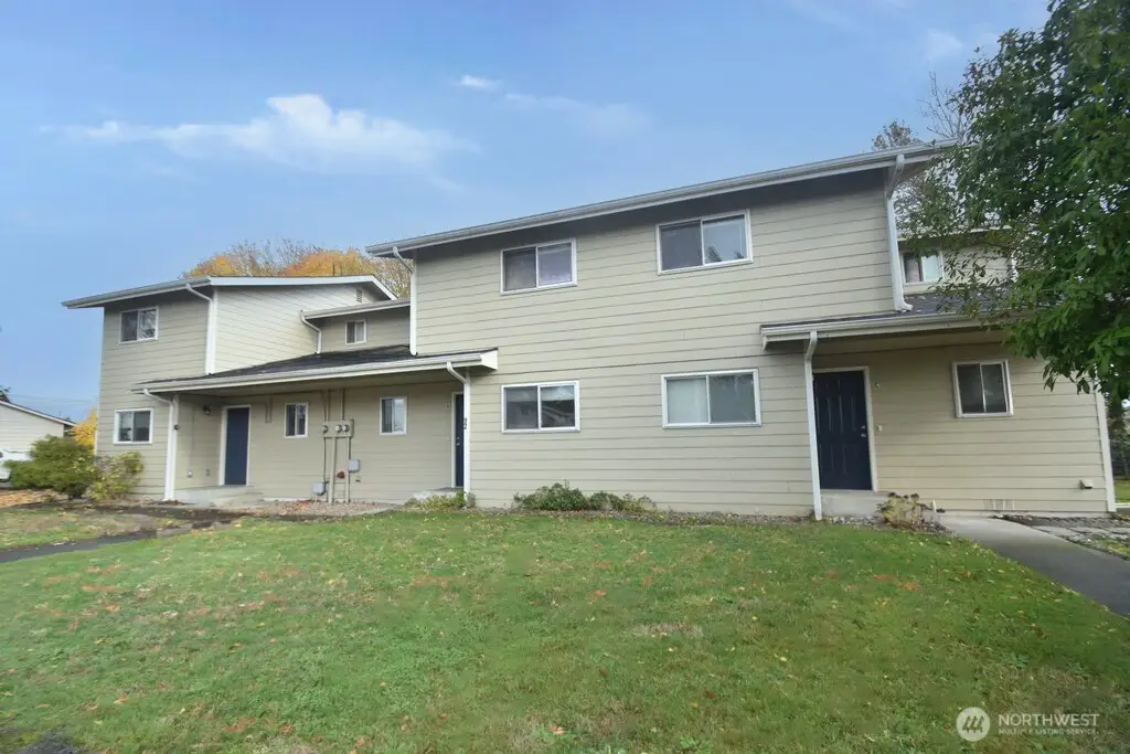 92 Quinn Avenue #A B C, Marysville, WA 98270 - Image #1