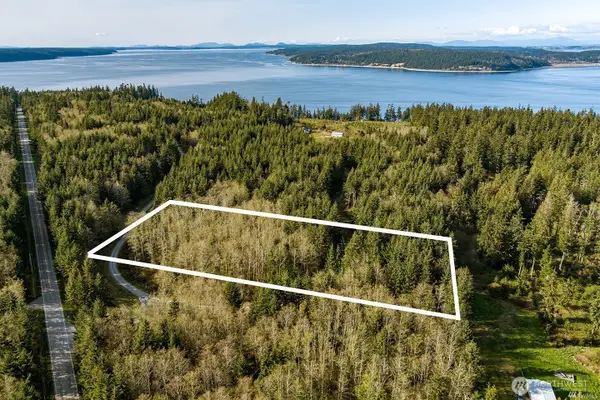 3437 Water View Drive, Langley, WA 98260