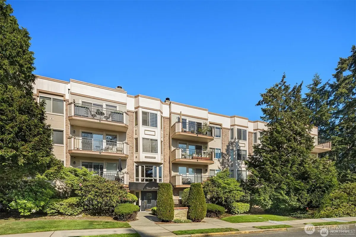 200 99th Avenue Ne #16, Bellevue, WA 98004 - Image #1