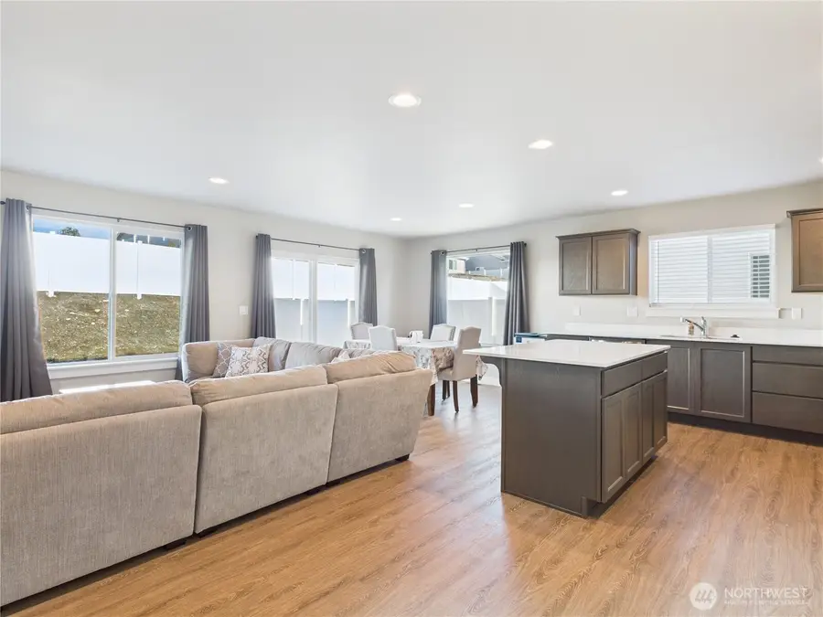 2417 3rd Street Se, East Wenatchee, WA 98802 - Image #3