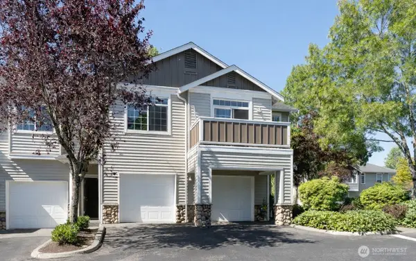 1855 Trossachs Boulevard Se #205, Sammamish, WA 98075