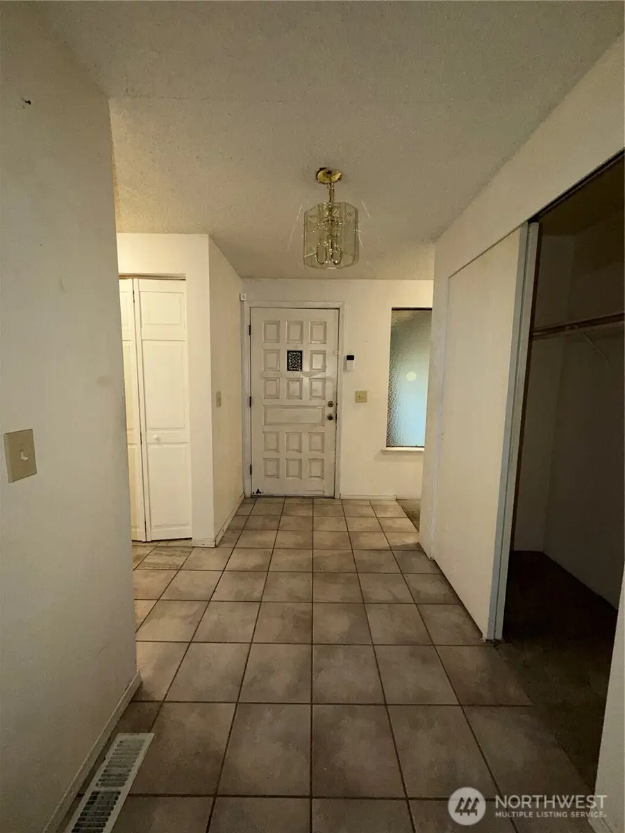 7106 38th Drive Se, Lacey, WA 98503 - Image #3