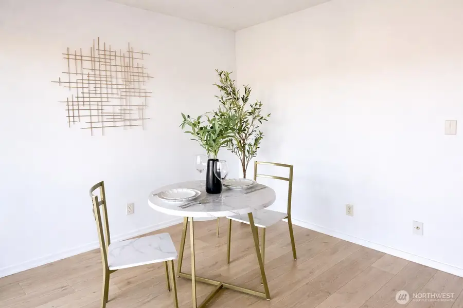 318 S 174th Place #K, Burien, WA 98148 - Image #2