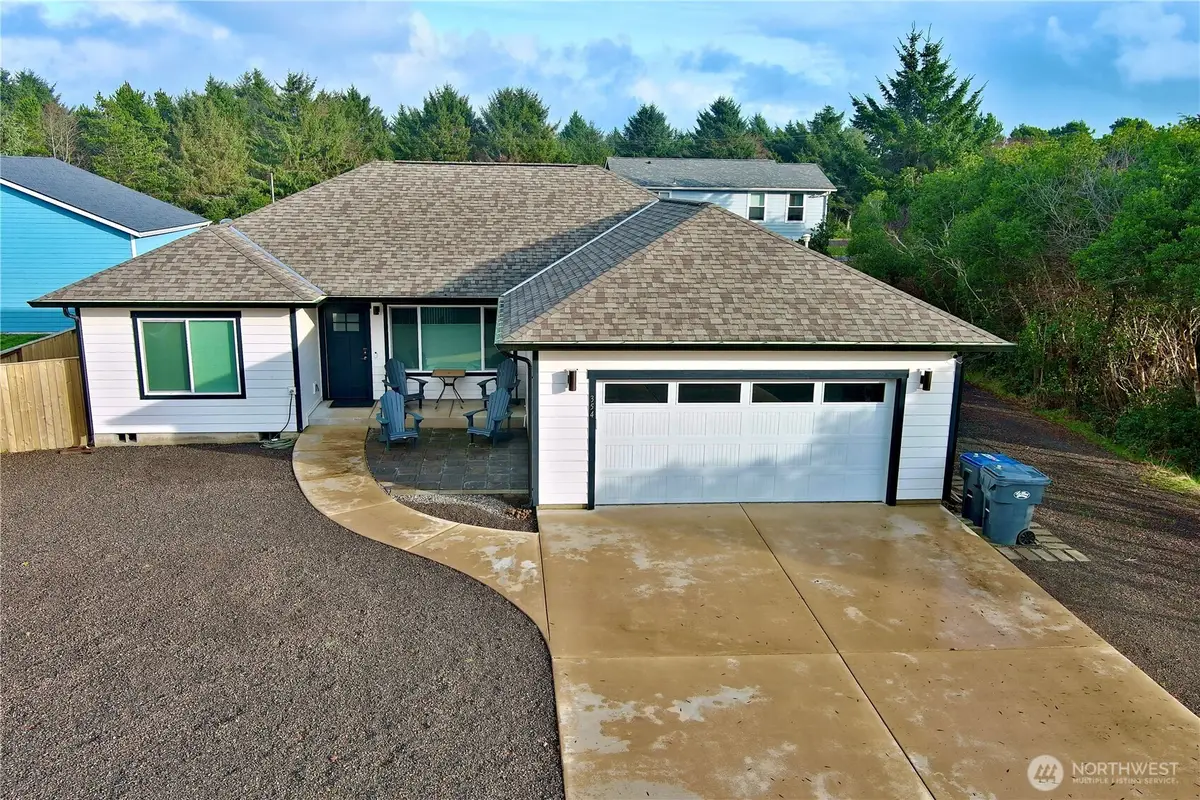 354 Sand Dune Avenue Nw, Ocean Shores, WA 98569 - Image #1