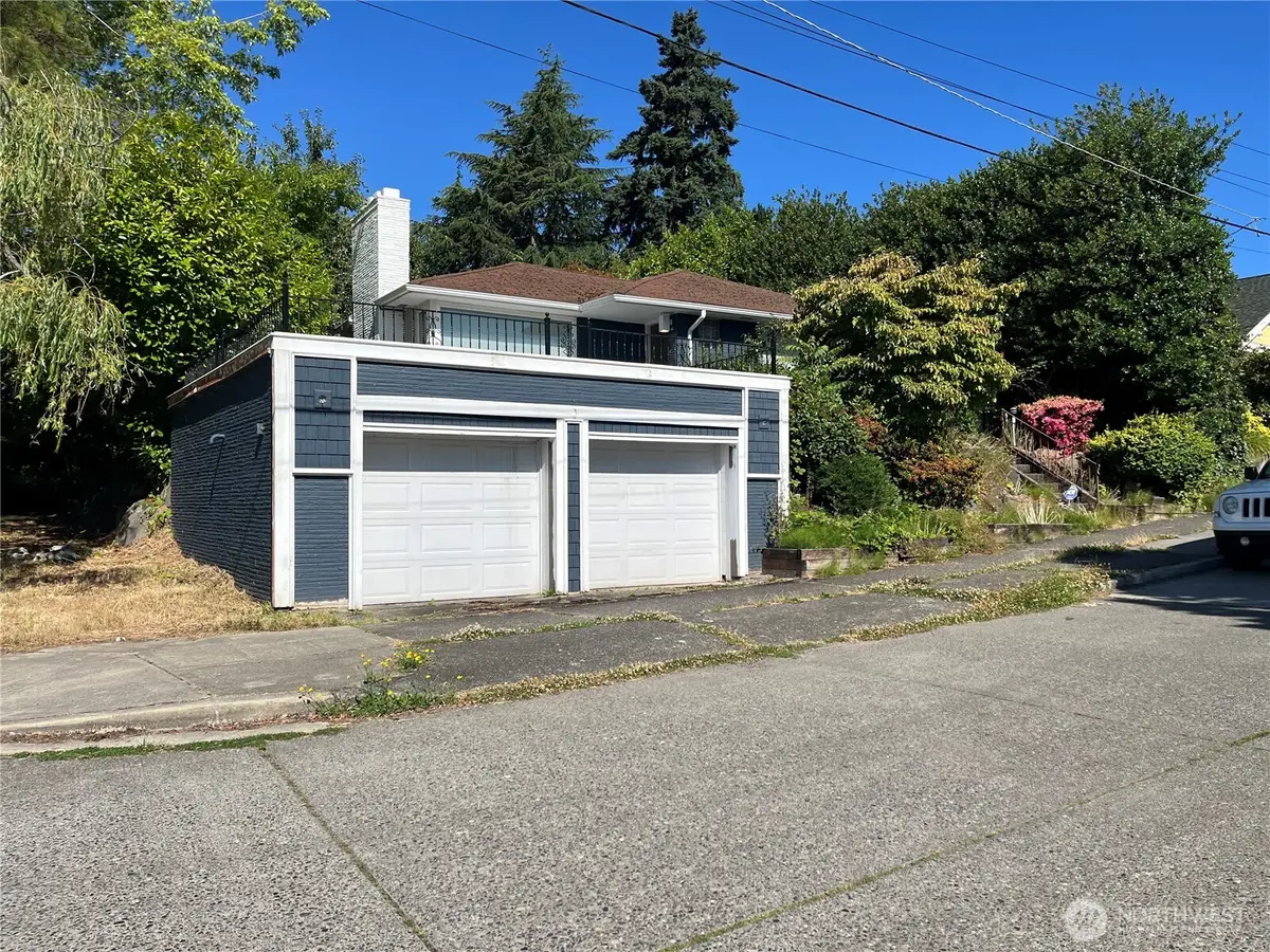 6925 52nd Avenue S, Seattle, WA 98118 - Image #1