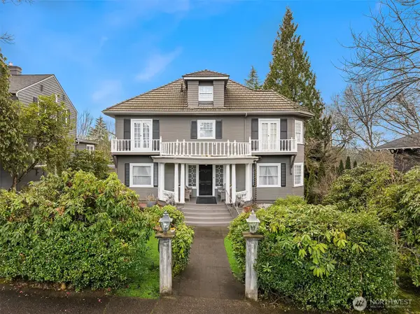 1021 34th Avenue E, Seattle, WA 98112