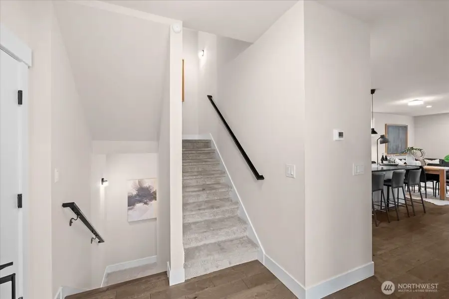 10410 2nd Place Sw, Seattle, WA 98146 - Image #3