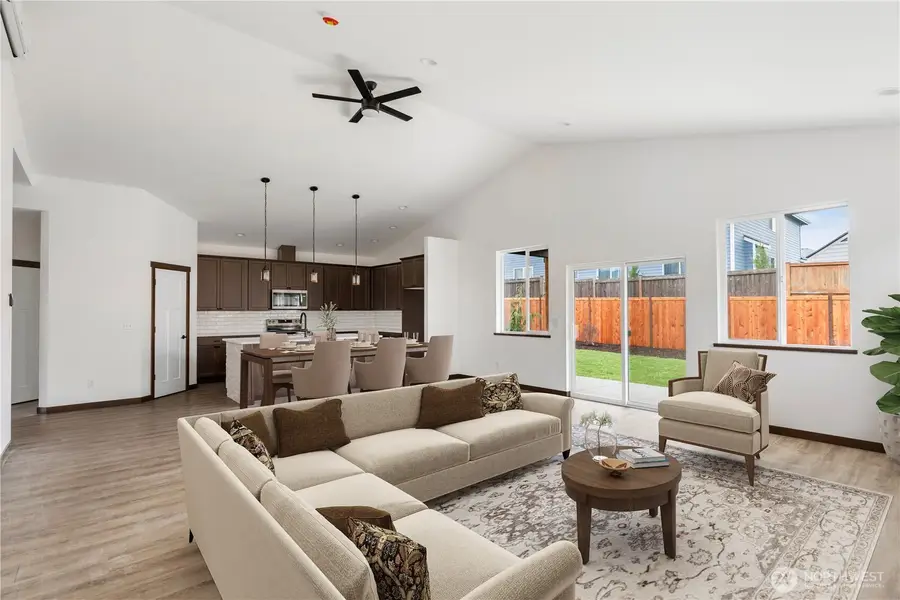 865 NW Shire Street, Oak Harbor, WA 98277 - Image #3