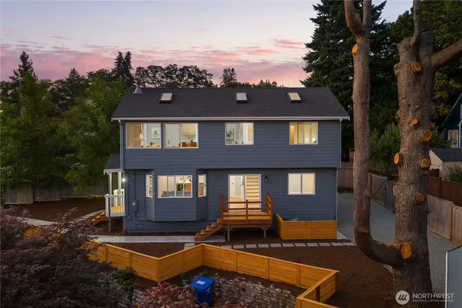4812 33rd Avenue Ne, Seattle, WA 98105 - Image #3