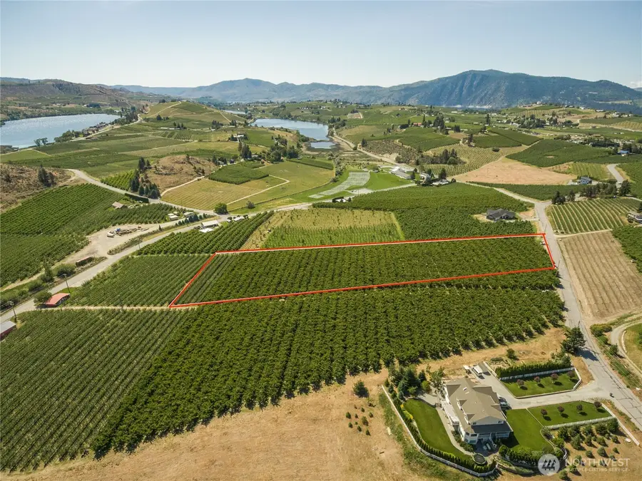 984 Loop Avenue, Manson, WA 98831 - #3