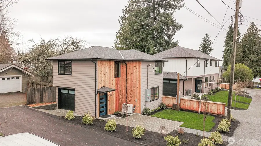 4319 SW 102nd Street, Seattle, WA 98146 - Image #2